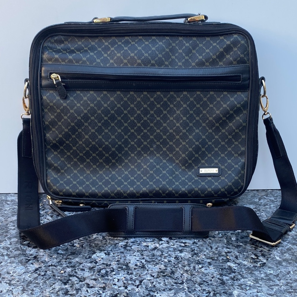Rioni Signature (Black) - JETSETTER'S BRIEFCASE